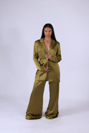 Tailleur satiné blanc – Image 4