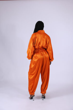 Combinaison satinée orange – Image 4