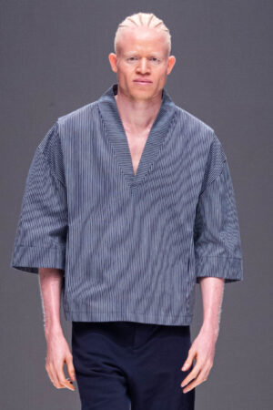 Haut rayé ample bleu marine